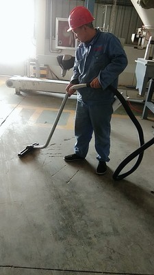 廣州某機床衝壓公(gōng)司使用我公司(sī)防爆吸塵器